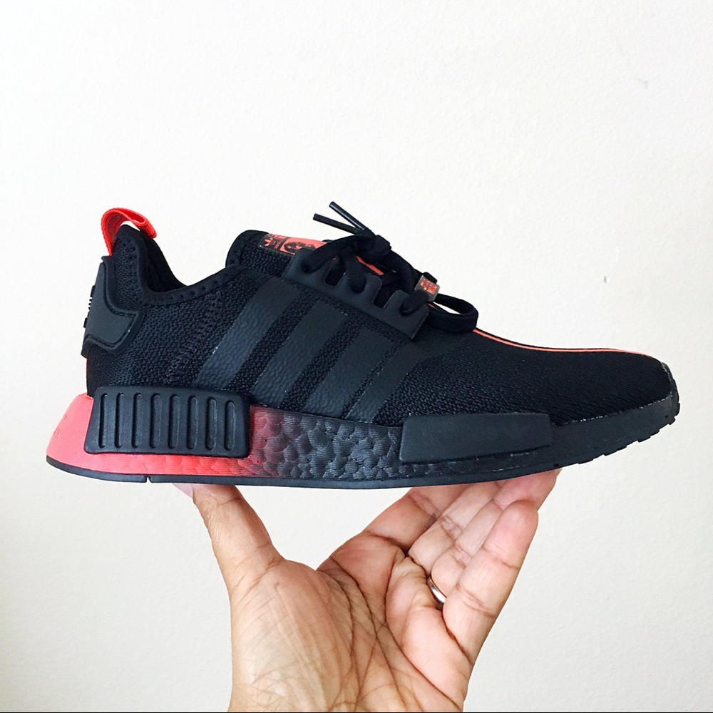 Adidas NMD R1 Darth Vader Star Wars sneakers 5Y / 6 Women